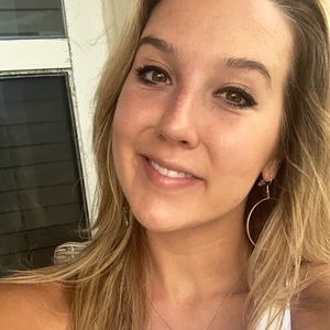 Meet your Posher, Kristin